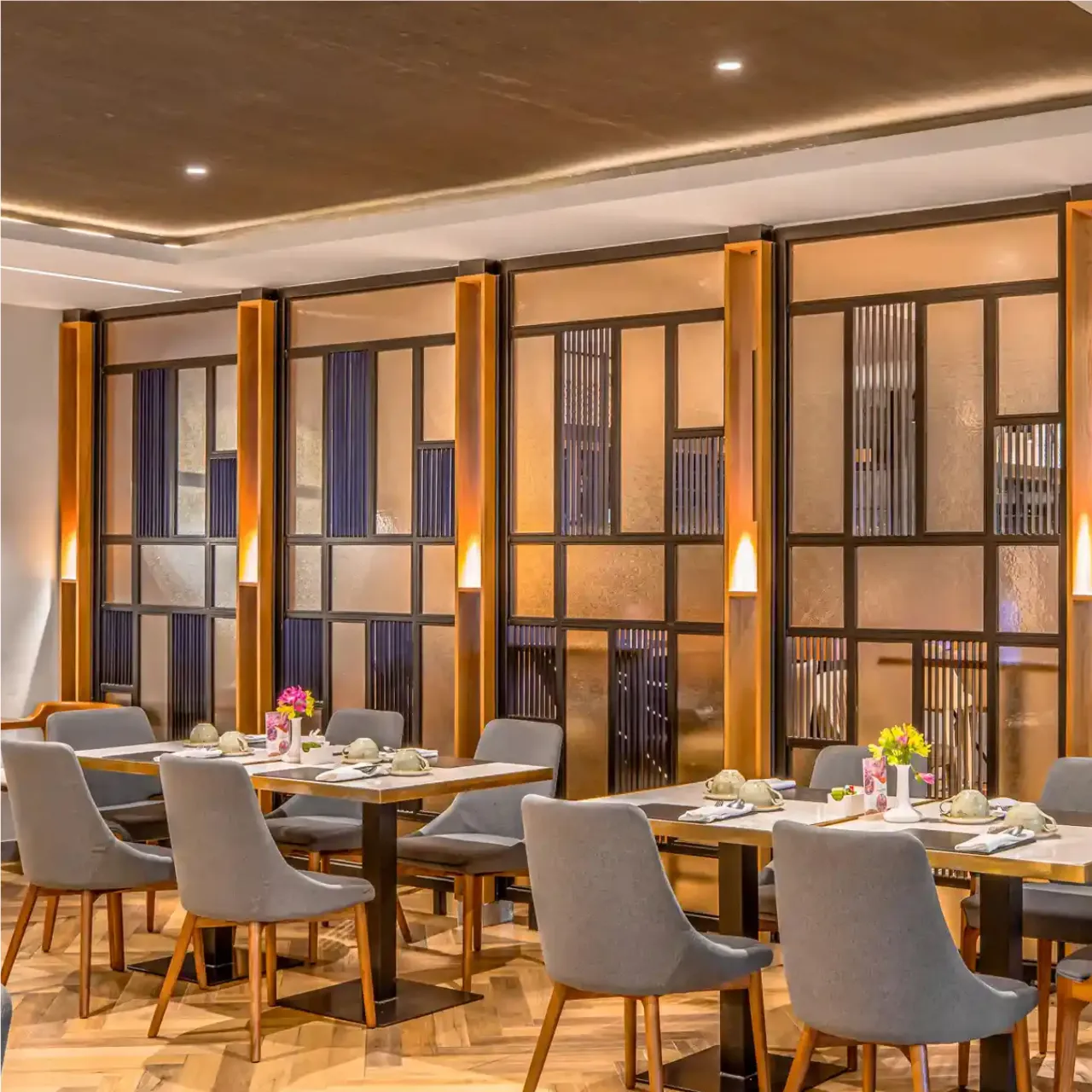 Brasserie Restaurant - contemporary dining space with ambient lighting